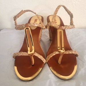 MIA gold wedges